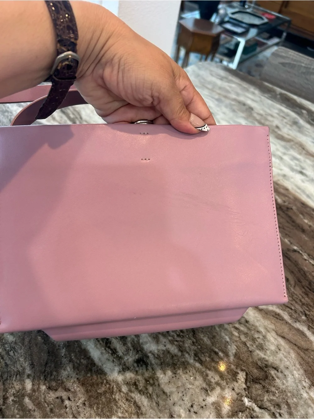 Everlane Lilac Pink the lunch box Bag made in Italy a few scuffs wear